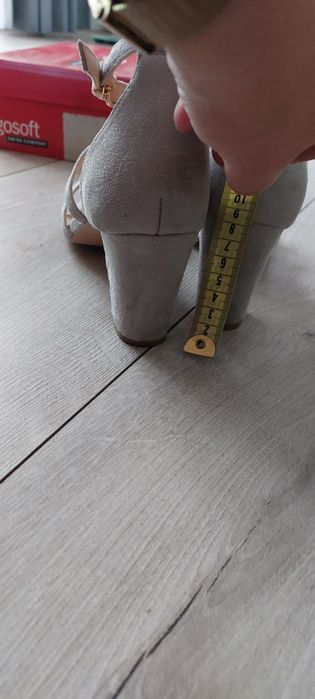 Buty damskie sandały