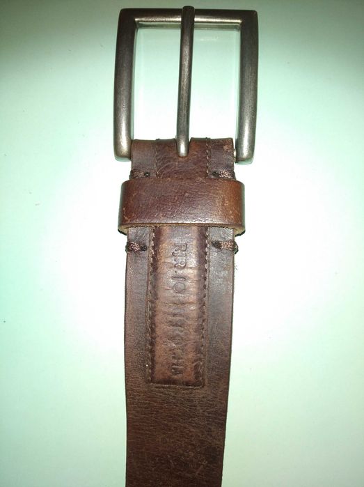 Брендовий продам чоловічий ремінь із шкіри, в  гарному стані.