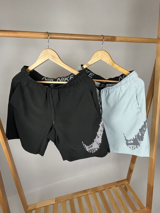 Nike loose fit шорти
