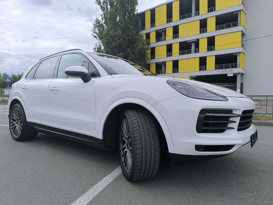 Прокат-оренда Porsche Cayenne 2022 для весілля, урочистих подій