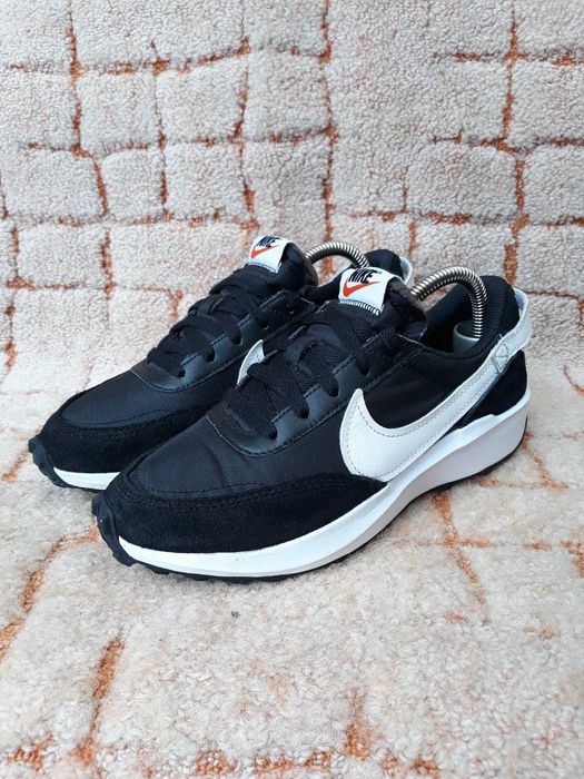 Кроссовки Nike Waffle Debut