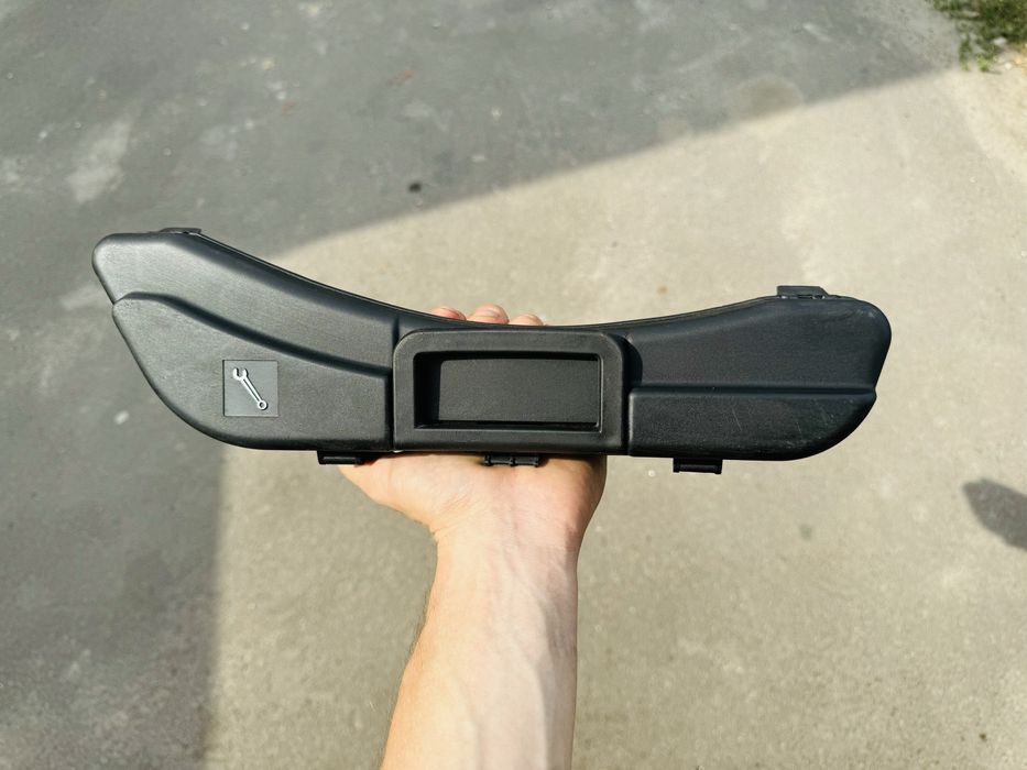 Кейс для інструменту Audi a4 b7 набор інструментів віділення оригінал