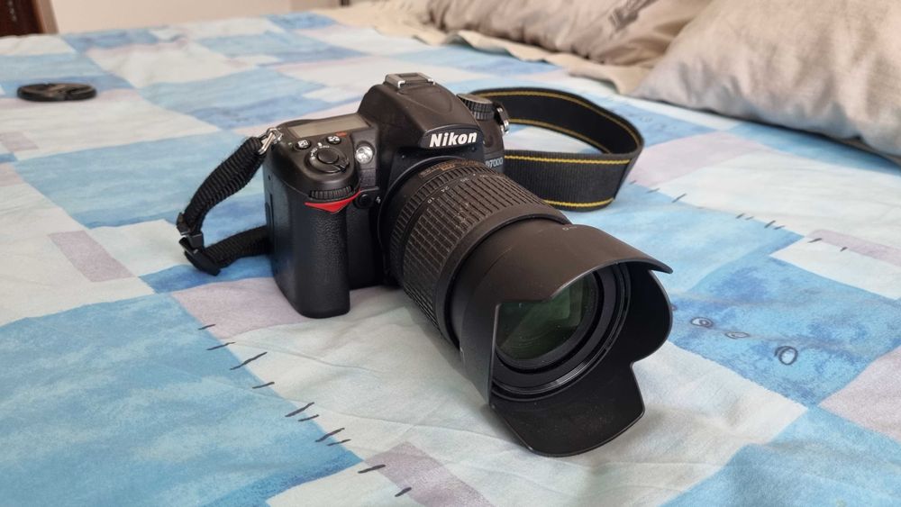 Vendo NIkon D7000 + 3 lentes + 2 flashs