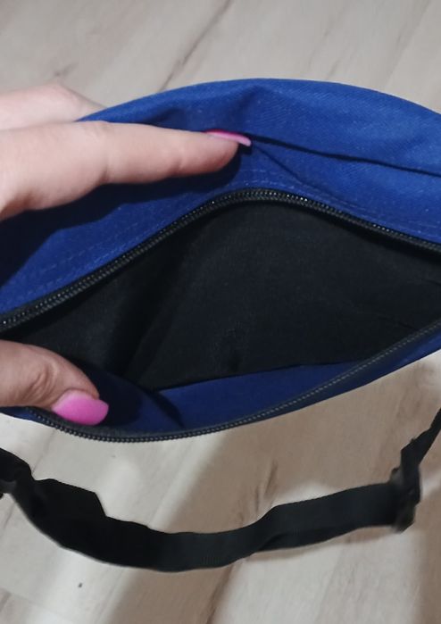 Бананка Eastpak синя