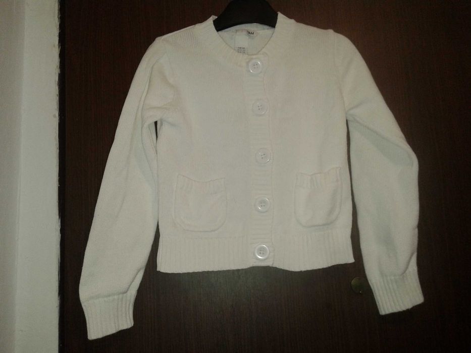 Piękny sweterek dziewczęcy H&M 110