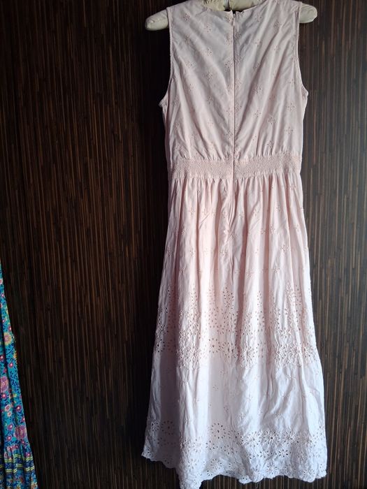 Gap sukienka na lato ażur haft 36