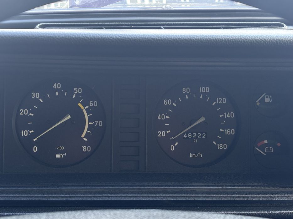 Автомобіль ваз 2107