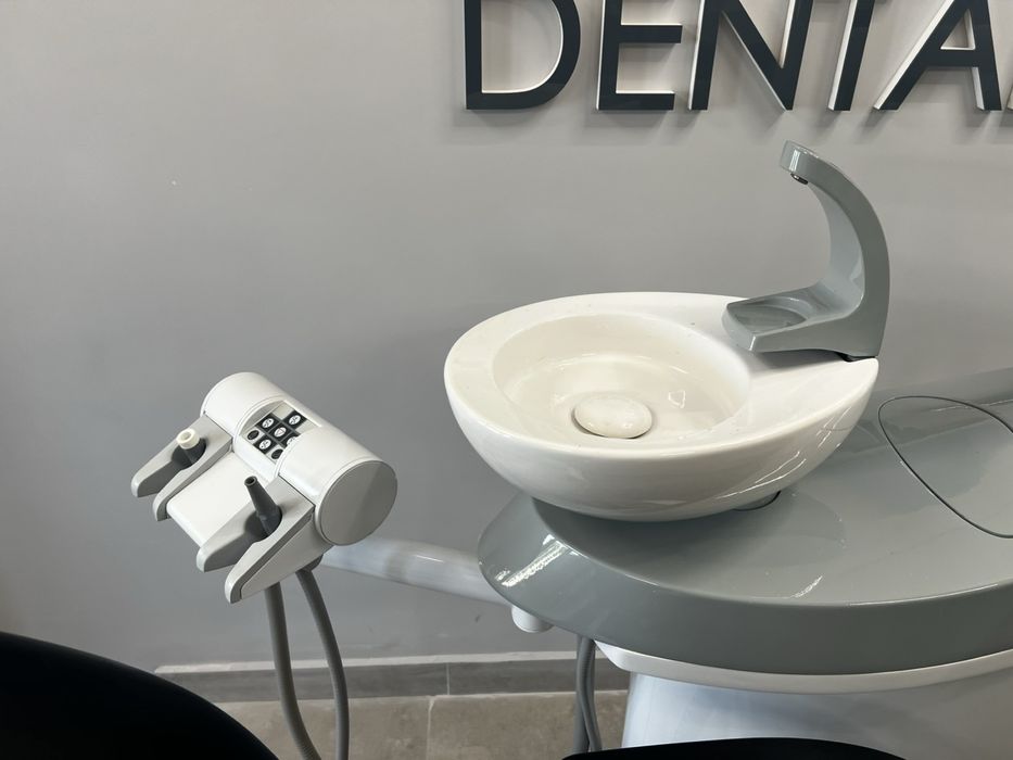 Стоматологічна установка Chirana Cheese Effective