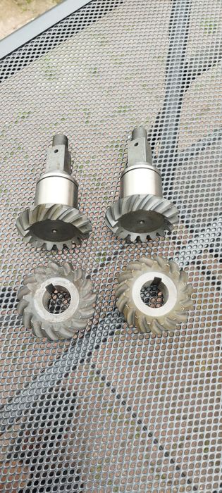 Bizon Gigant koła zębate przekładnia wysypu Zboża 15x15 zębów