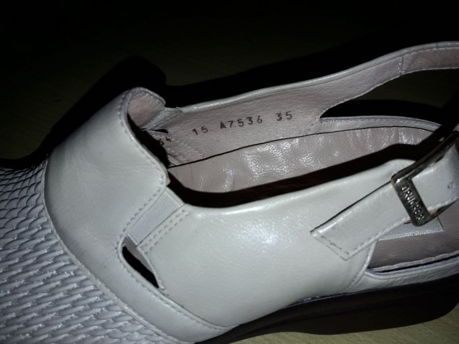 Sapatos ortopédicos de farmácia