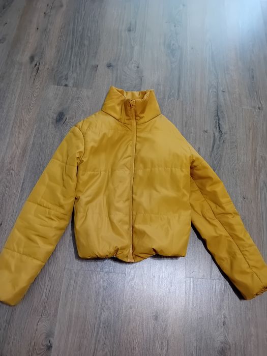 Куртка осіння в хорошому стані.