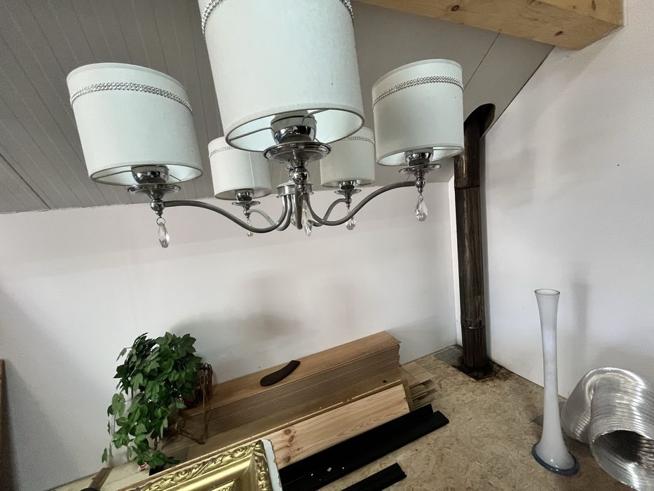 Żyrandol lampa wiszaca