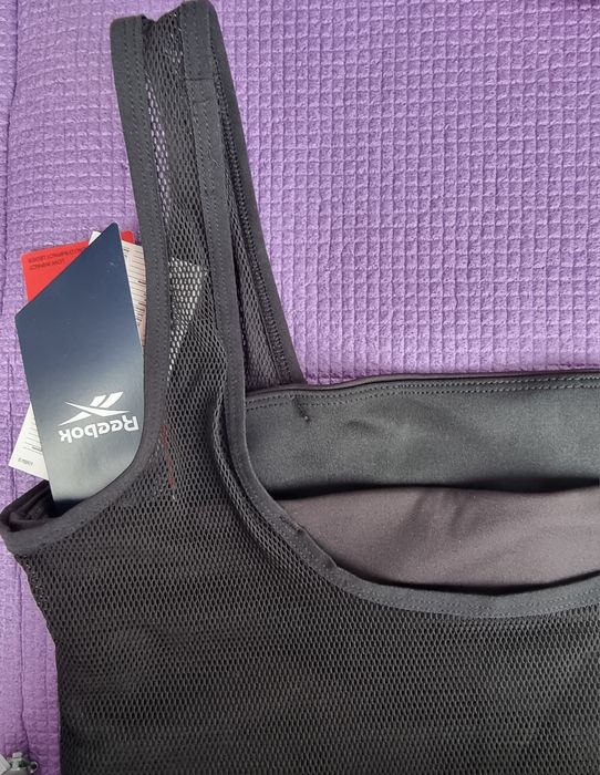 Топ спортивний Reebok