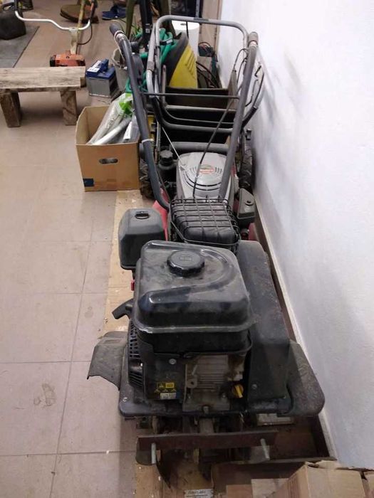 Glebogryzarka Musstang 6,5km z pełnym osprzętem