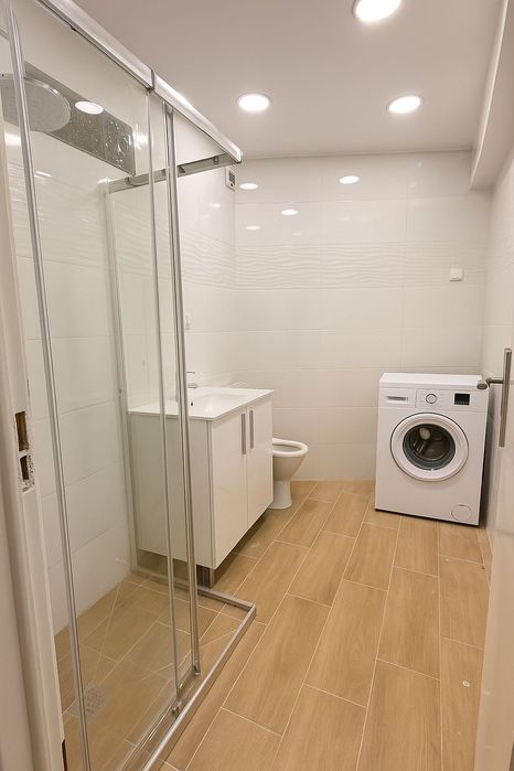 T2 Totalmente Remodelado com Espaço Exterior ,Ar-Cond Todas Divisões