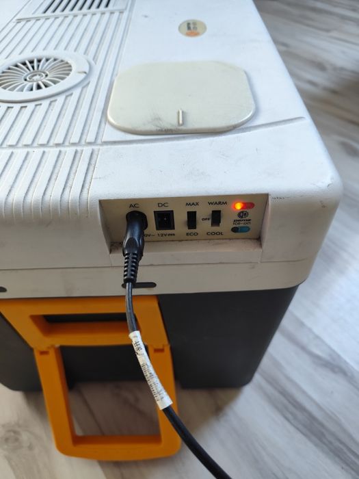 Lodówka turystyczna Peme Ice-on XL Adventure Orange. Pojemność 50 litr