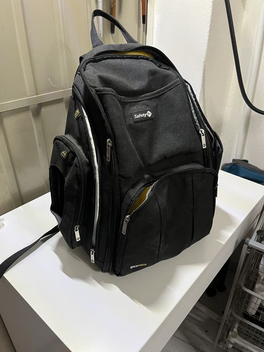 Mochila para utensilios de bébé.