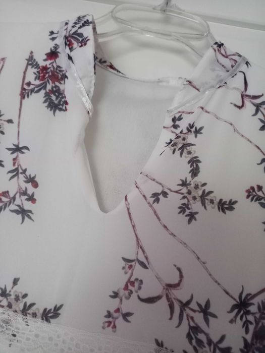 Biała sukienka boho z koronką