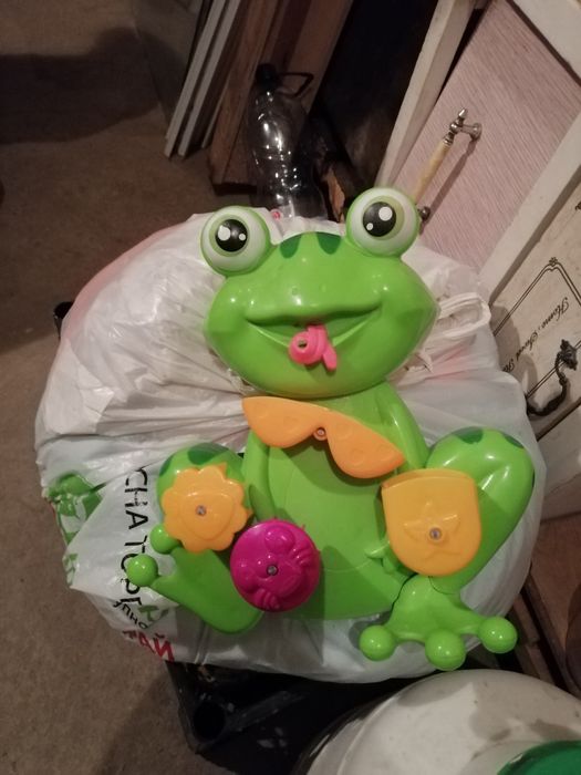 Игрушка для ванной жабка