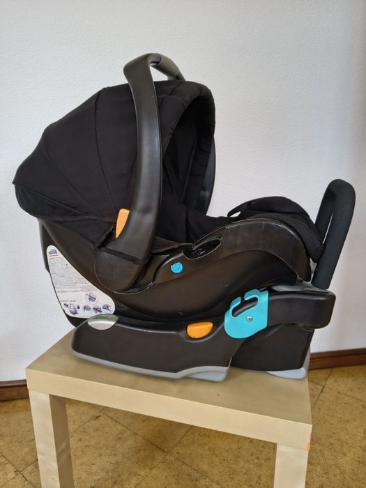 Cadeira  Chicco + Base