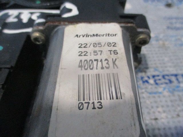 Motor vidro frente esquerdo NISSAN Primera Hatchback (P12)