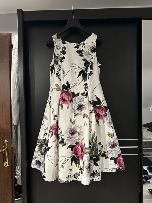 Sukienka damska w kwiaty