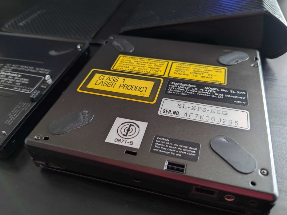 Technics SL-XP5 Portable CD Player