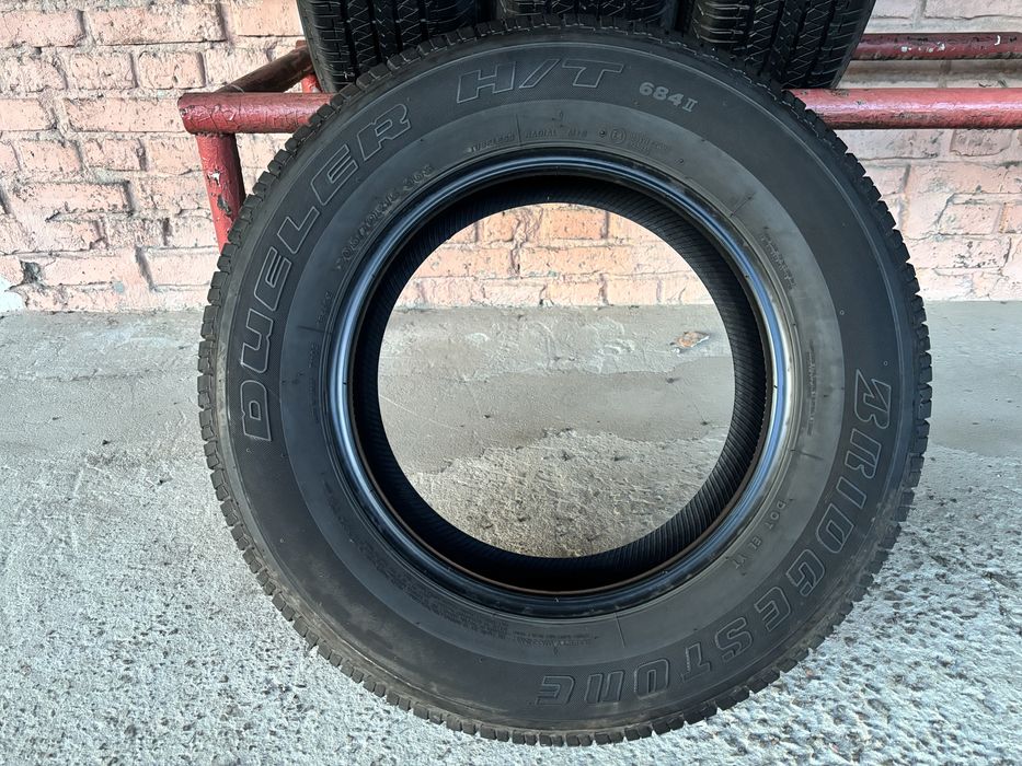 Комплект ВСЕСЕЗОНИХ шин 205/70R15 Bridgestone