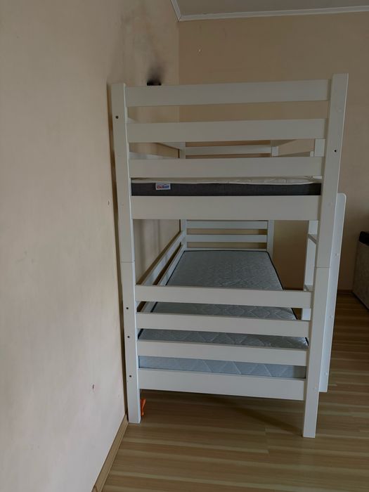 Продам двоповерхову кровать