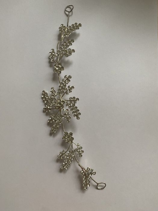 Весільний набір: кол‘є, сережки, прикраса для волосся