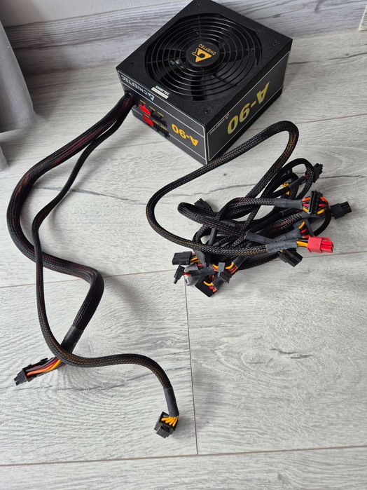 якісний блок живлення 650W Chieftec GDP-650C GOLD. Trade-in