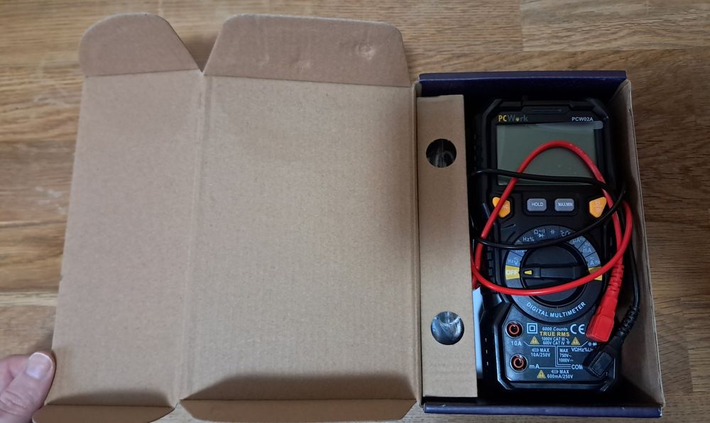 Multímetro digital PCW02A