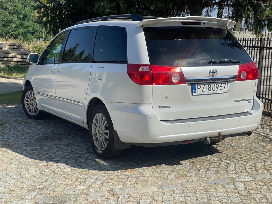 Toyota Sienna XLE AWD 3.5 V6 LPG Lifting CarPlay