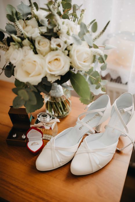 buty do ślubu śmietanka 41 Sensatiano