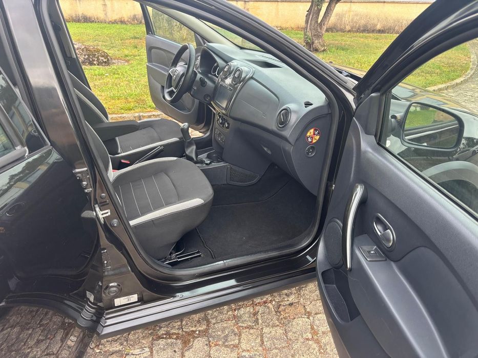 DACIA SANDERO STEPWAY 1.5DCI 90CV NACIONAL