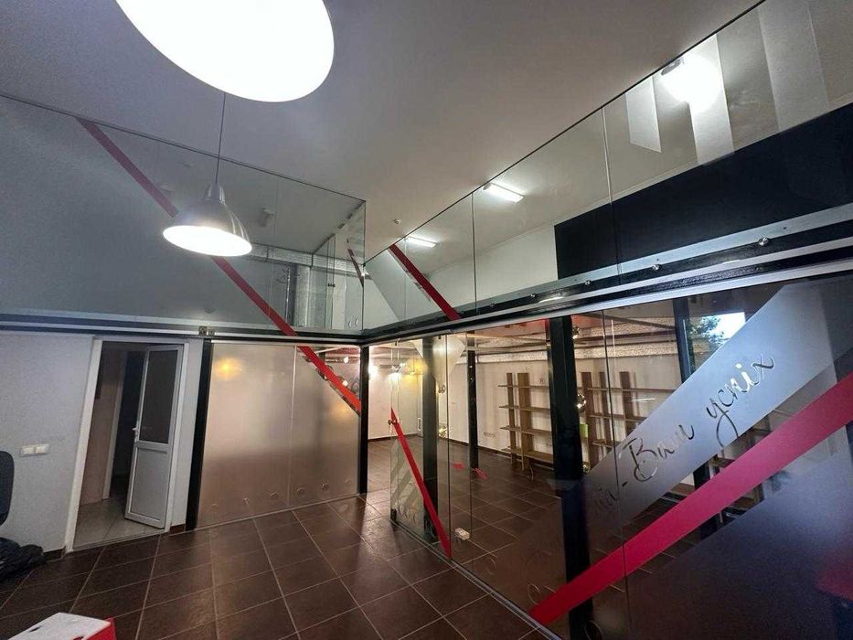 Офіс/салон у центрі, Південний бульвар, 22 –готове рішення для бізнесу