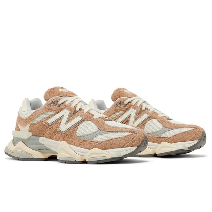 Жіночі замшеві кросівки New Balance 9060 Beige