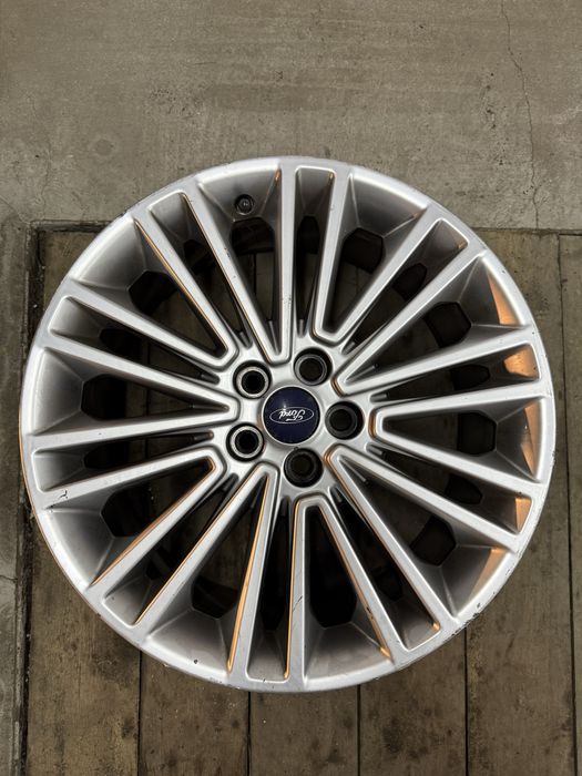 Felga aluminiowa 19 cali FORD