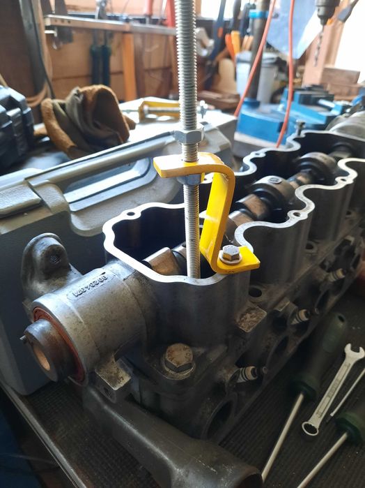 Ferramenta Extrator de Balanceiros  e  Remoção de Tuchos  Hidráulicos