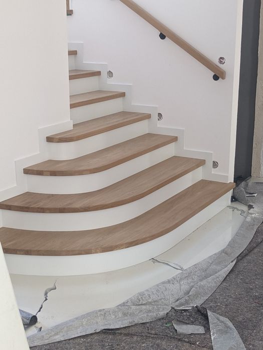 Schody drewniane balustrady producent