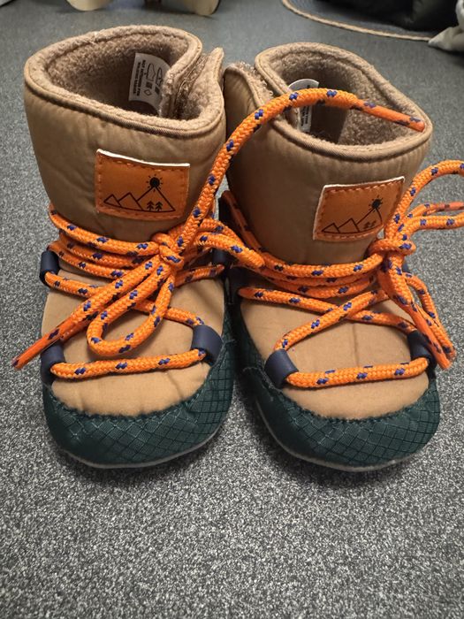 Продам дитячі чоботи