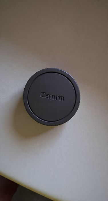 Lente Canon EF-M 28mm f/3.5 Macro IS STM (Excelente Estado)