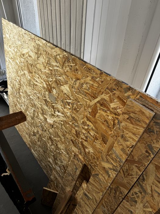 Sprzedam plyty OSB - 1 szt. nowa, 1 szt. z rozbiórki