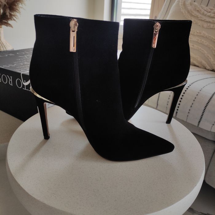 Продам ботильоны