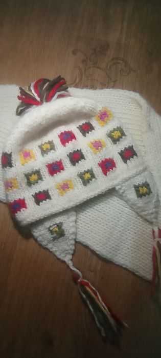 Шапка й шарф (комплект)