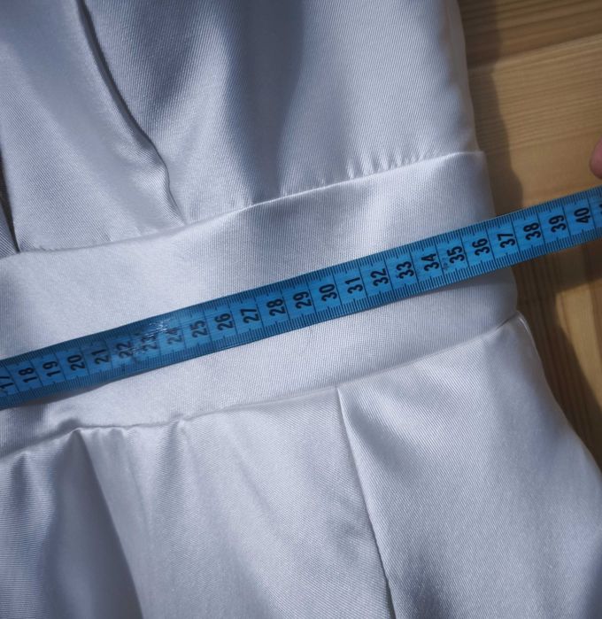 Sprzedam śmietankową suknię ślubną w stylu lat 50.