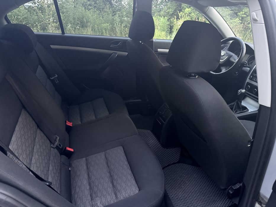 Офіційна Skoda Octavia A5 2010 рік Легендарний 1.9 TDI