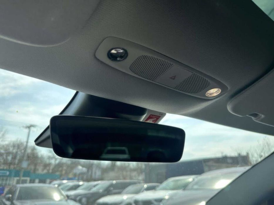 Tesla Model 3 Long Range      2023