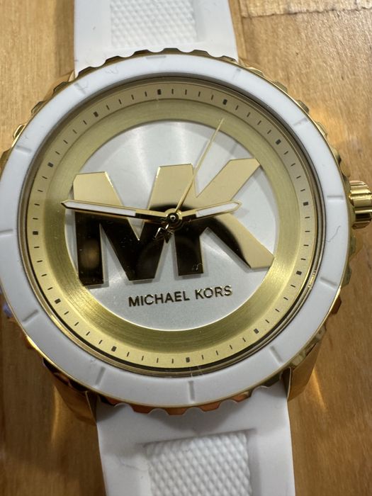 Relogio MK-7535 Everest dourado