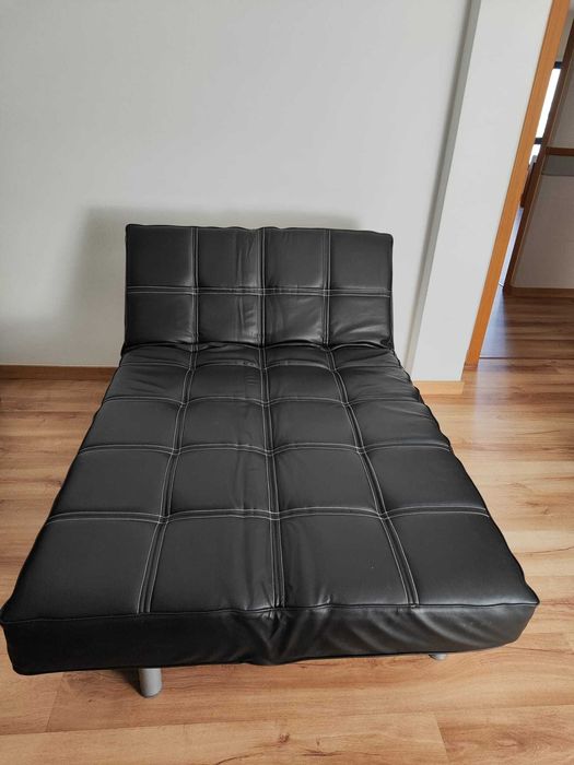 Sofa preto em pele
